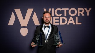 Midfielders Monday as Mata and Lowe scoop top prize at Victory Medal