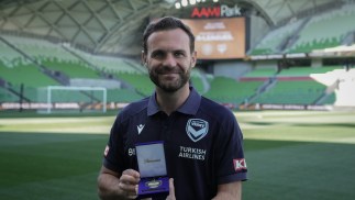 Victory’s Mata collects Alex Tobin Medal
